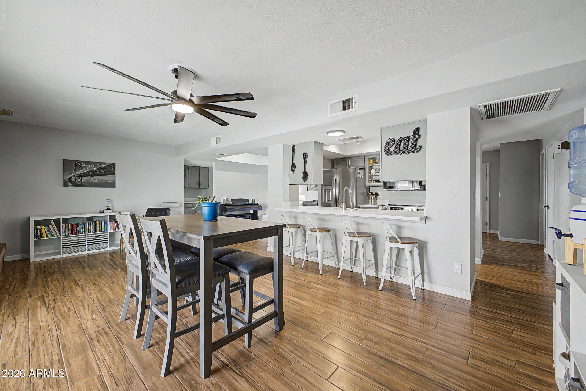 638 West Paseo Way Tempe, AZ 85283 - Photo 10 of 31 11 - Paseo