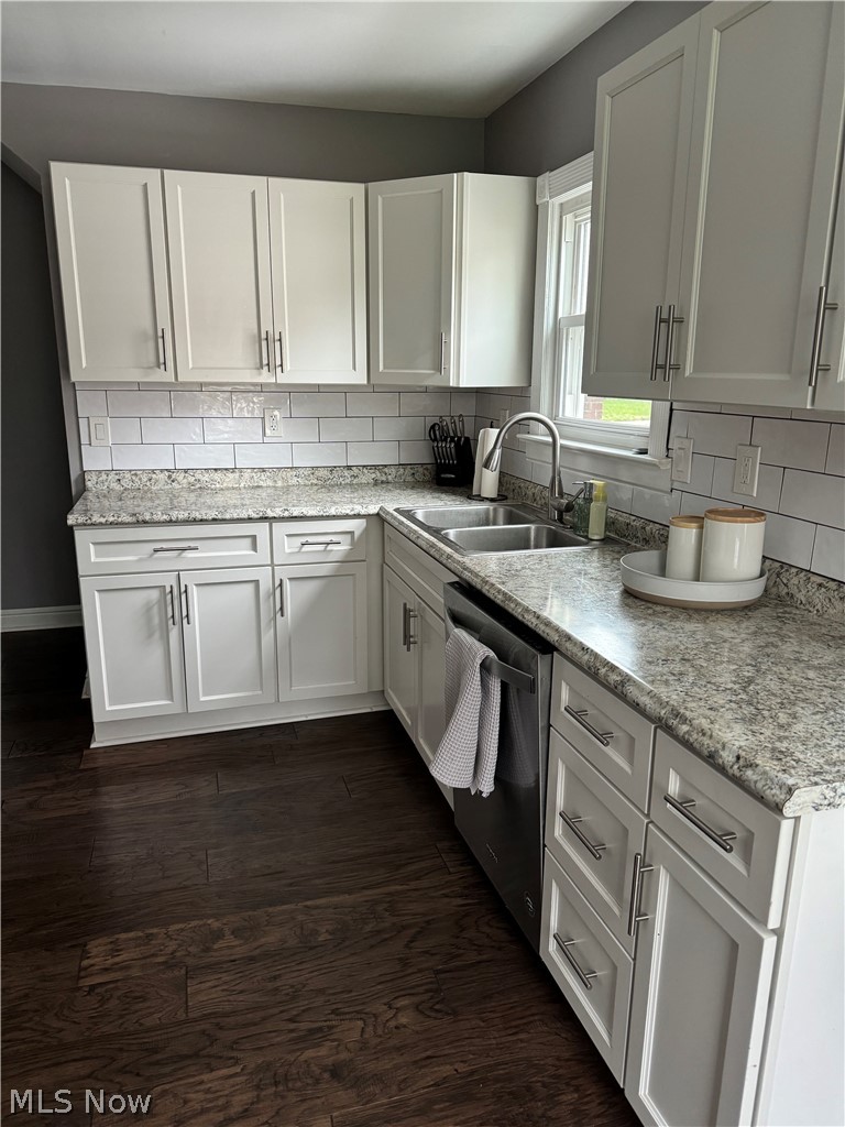 3636 Harvey Road Cleveland, OH 44118 - Photo 6 of 24 Gallery Image 6