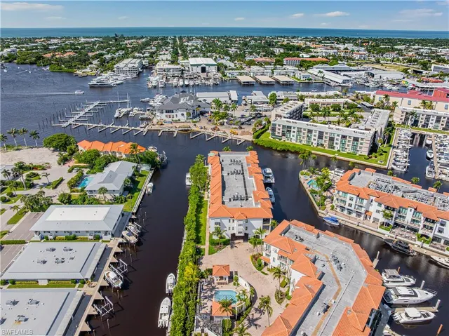 $1,950,000 | 1540 5th Avenue South, Unit D303, Naples, FL 34102