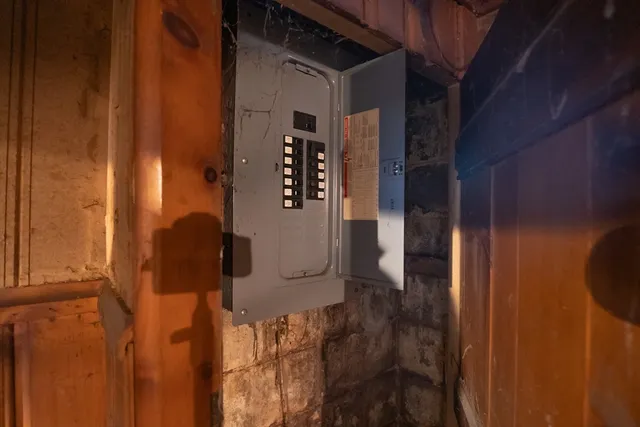 $174,900 | 62 Kenyon Street, Springfield, MA 01109