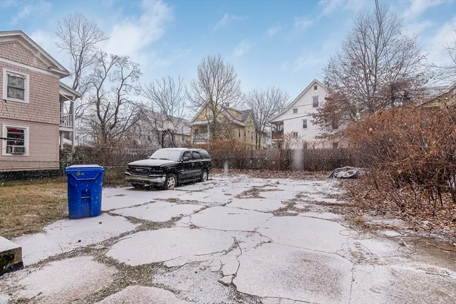 $174,900 | 62 Kenyon Street, Springfield, MA 01109