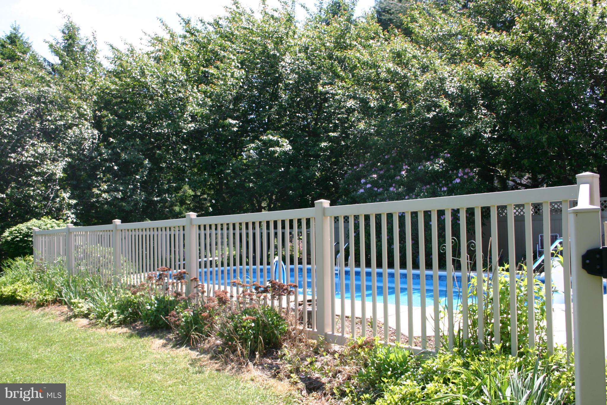 14003 Glen High Road Baldwin, MD 21013 - Photo 18 of 26 a view of a garden with wooden fence