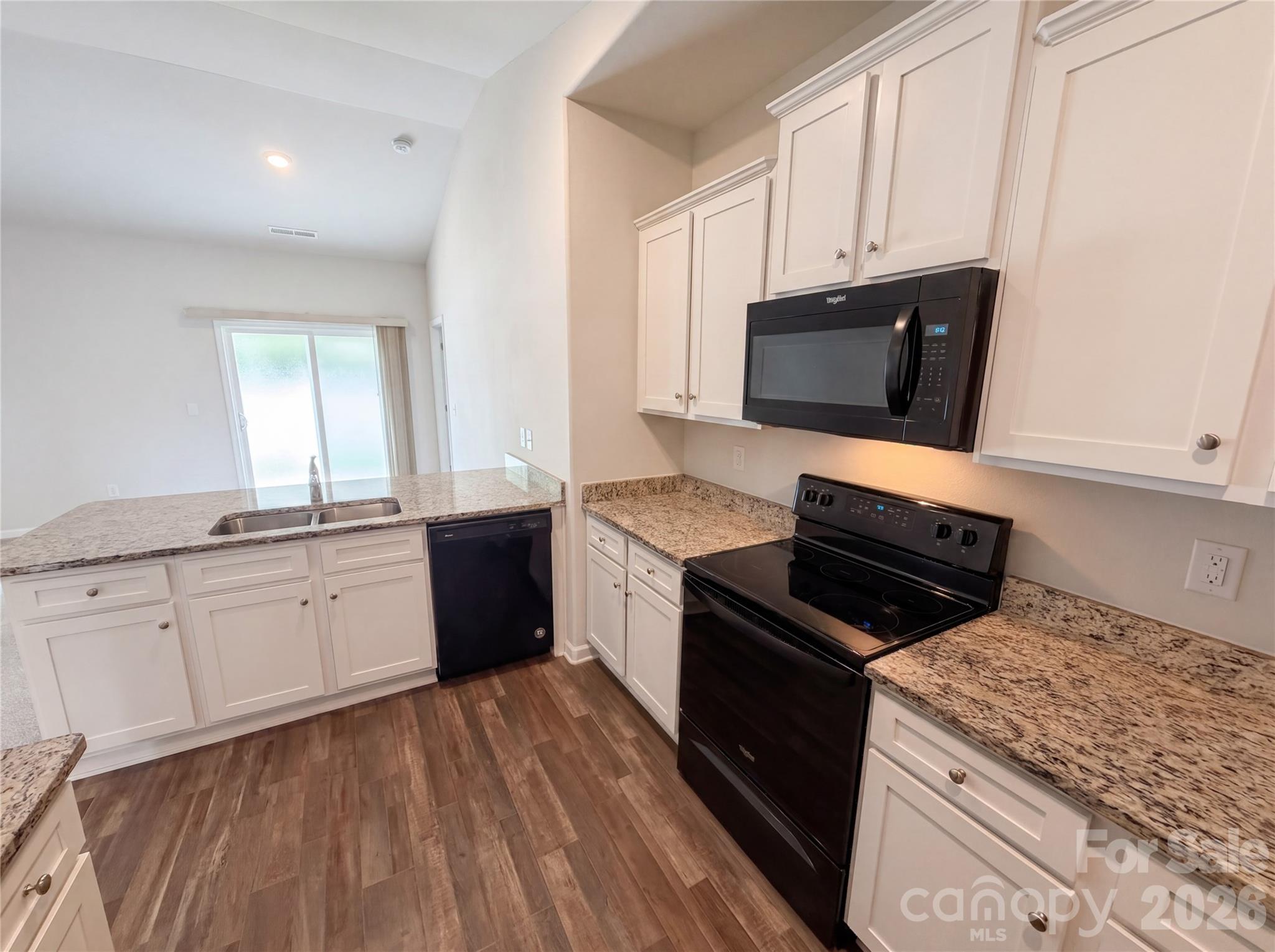 7336 Amberly Hills Road Charlotte, NC 28215 - Photo 2 of 25