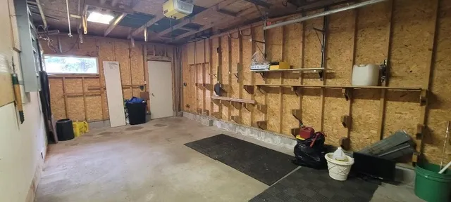 $130,000 | 2529 13th Street, Menominee, MI 49858