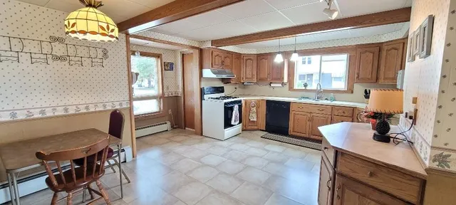 $130,000 | 2529 13th Street, Menominee, MI 49858