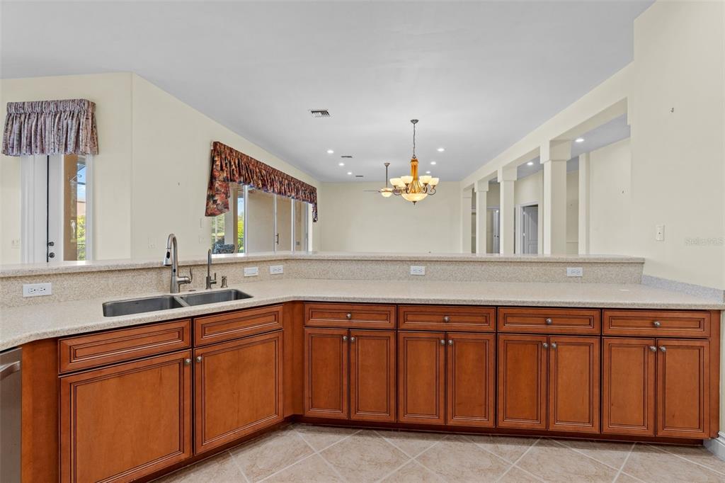 8429 Laurel Lakes Boulevard Naples, FL 34119 - Photo 16 of 32