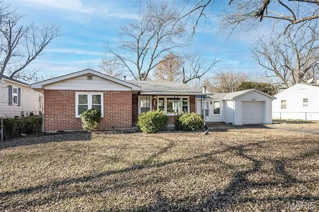 $1,200 | 9813 Winkler Drive, St. Louis, MO 63136