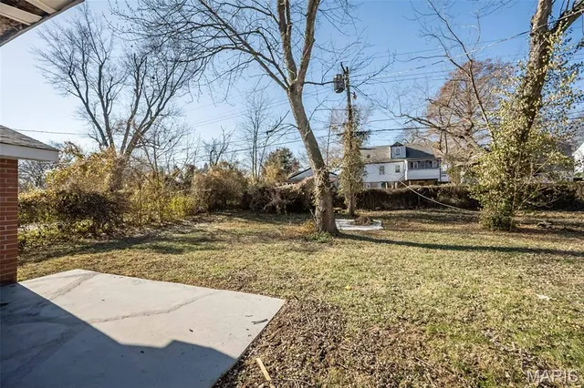 $1,200 | 9813 Winkler Drive, St. Louis, MO 63136