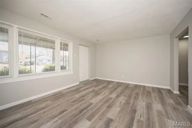 $1,200 | 9813 Winkler Drive, St. Louis, MO 63136