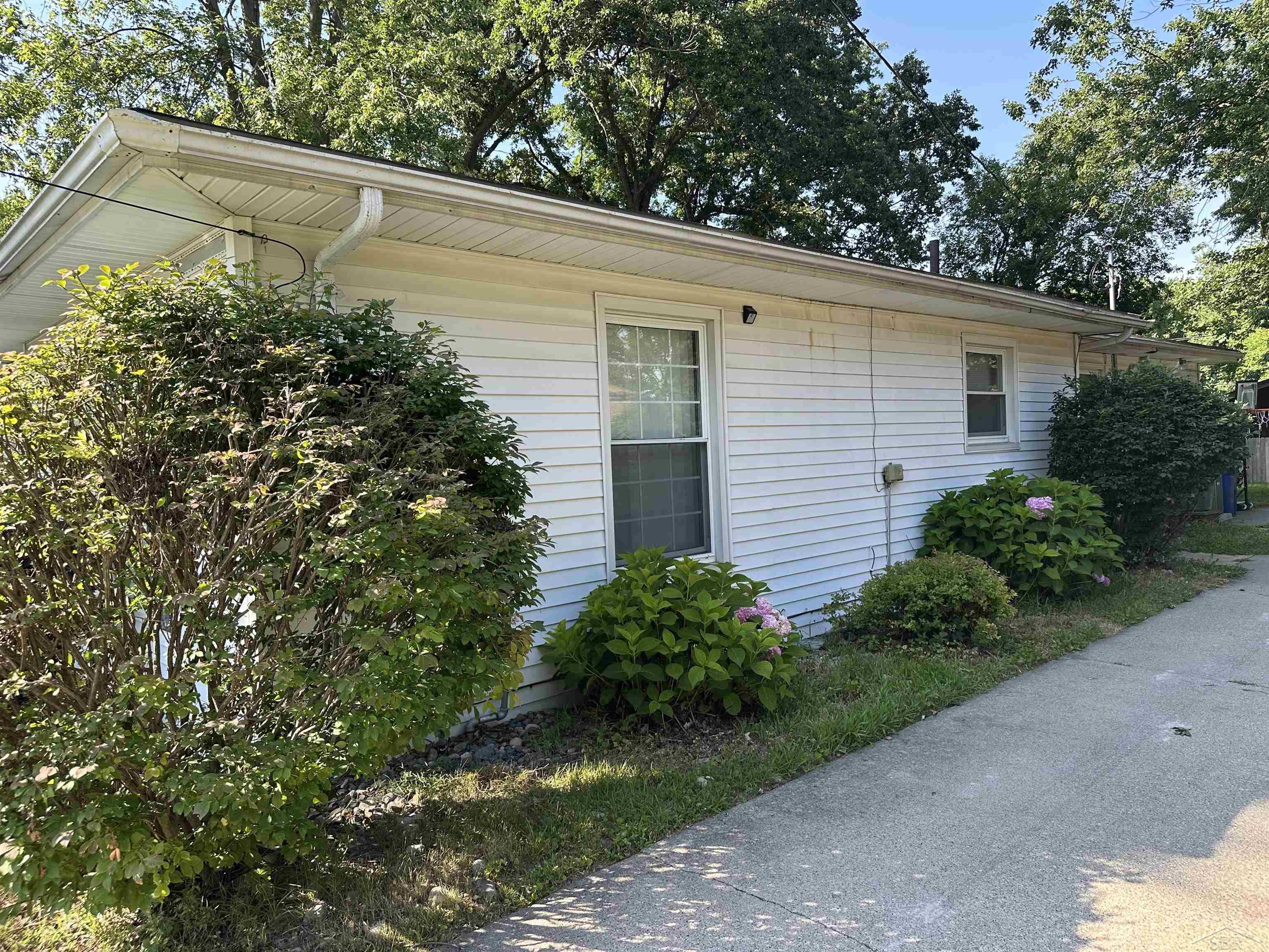 3475 Williamson Road Saginaw, MI 48601 - Photo 17 of 20 50182954-ed1d0b2f-cd0b-4600-a755-1055e346a65c.JPG