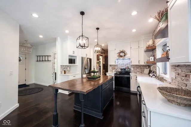 $630,000 | 13248 Fairwood Drive, McCordsville, IN 46055