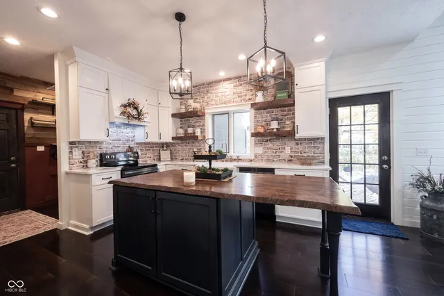 $630,000 | 13248 Fairwood Drive, McCordsville, IN 46055