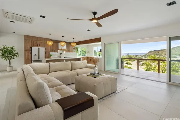 $3,490,000 | 852 Kainoa Place, Honolulu, HI 96821