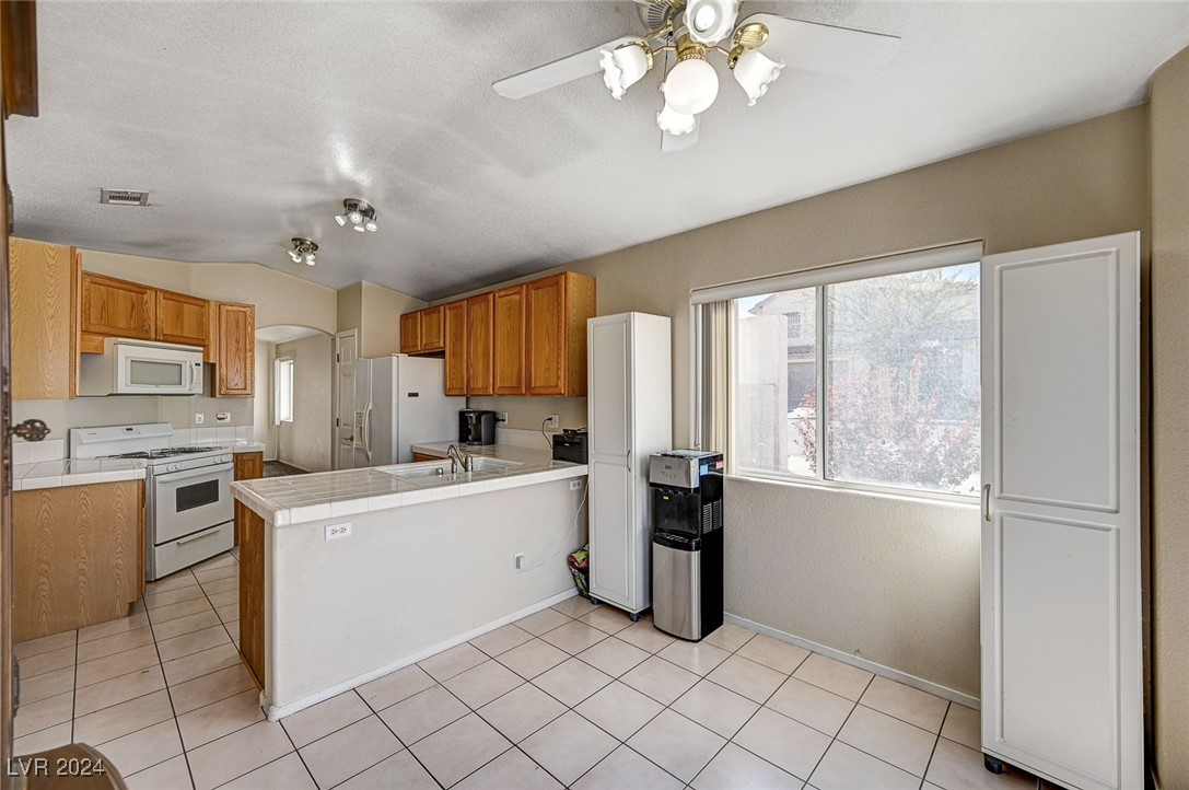 971 Broken Reed Court Henderson, NV 89015 - Photo 12 of 40