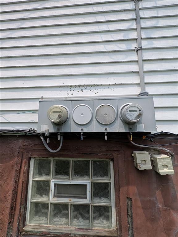 709-711 Fruit Way McKees Rocks, PA 15136 - Photo 24 of 37