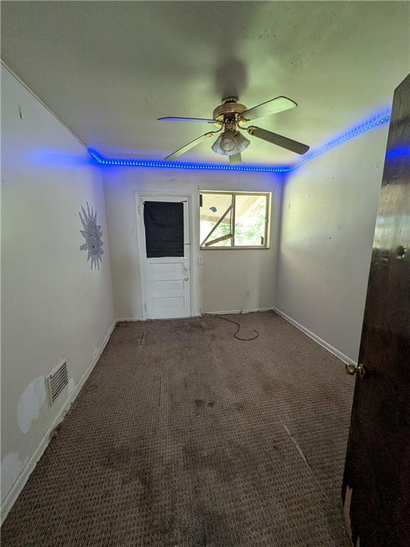 709-711 Fruit Way McKees Rocks, PA 15136 - Photo 26 of 37 a view of room