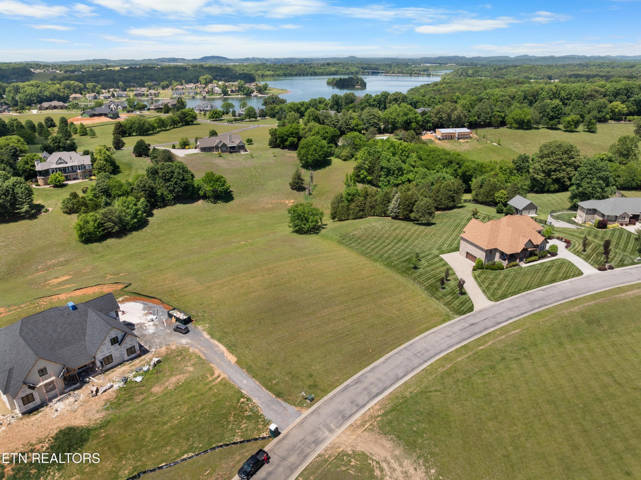 36 Thunder Ridge Drive Vonore, TN 37885 - Photo 21 of 30 an aerial view of a house with a yard