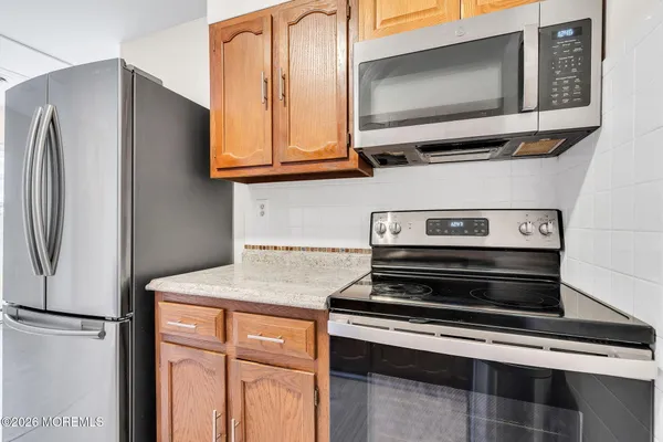$1,700 | 15 Yorkshire Court, Unit F, Manchester Township, NJ 08759