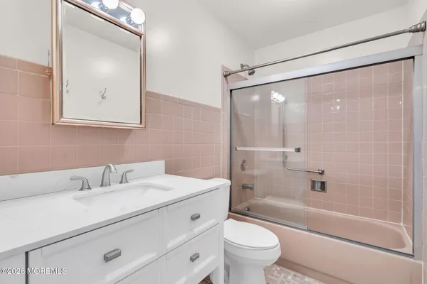 $1,700 | 15 Yorkshire Court, Unit F, Manchester Township, NJ 08759
