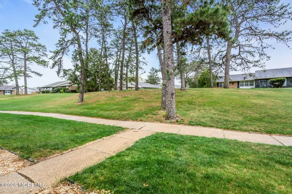 $1,700 | 15 Yorkshire Court, Unit F, Manchester Township, NJ 08759