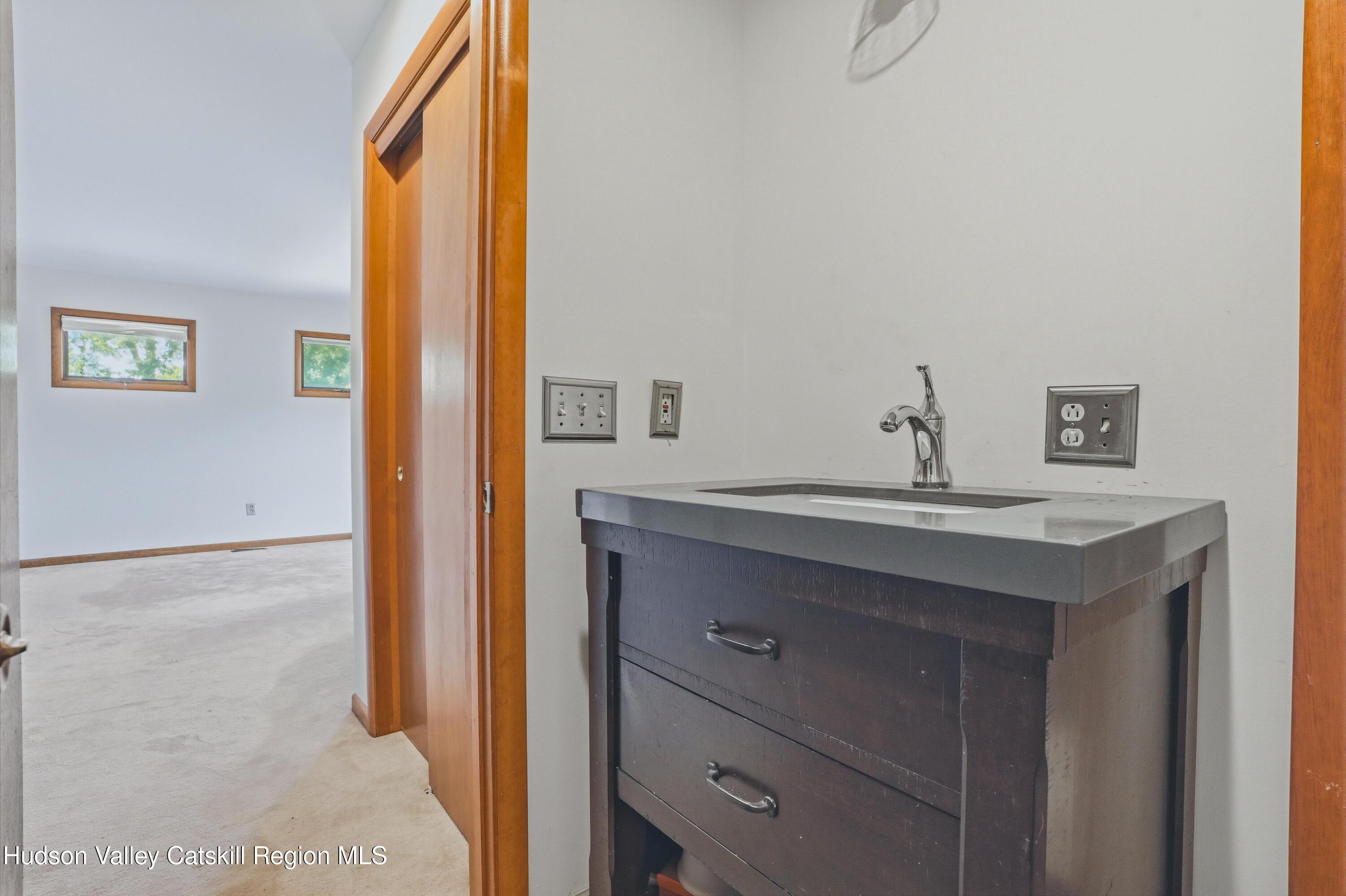 142 Ledge Road Kingston, NY 12401 - Photo 19 of 21 DSC07504