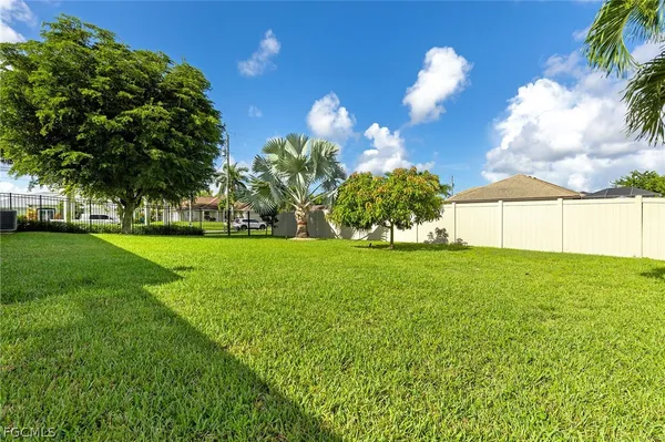$4,000 | 2013 Southwest 31st Terrace, Cape Coral, FL 33914
