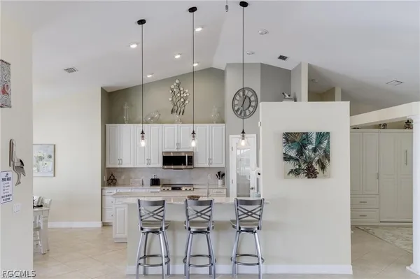 $4,000 | 2013 Southwest 31st Terrace, Cape Coral, FL 33914