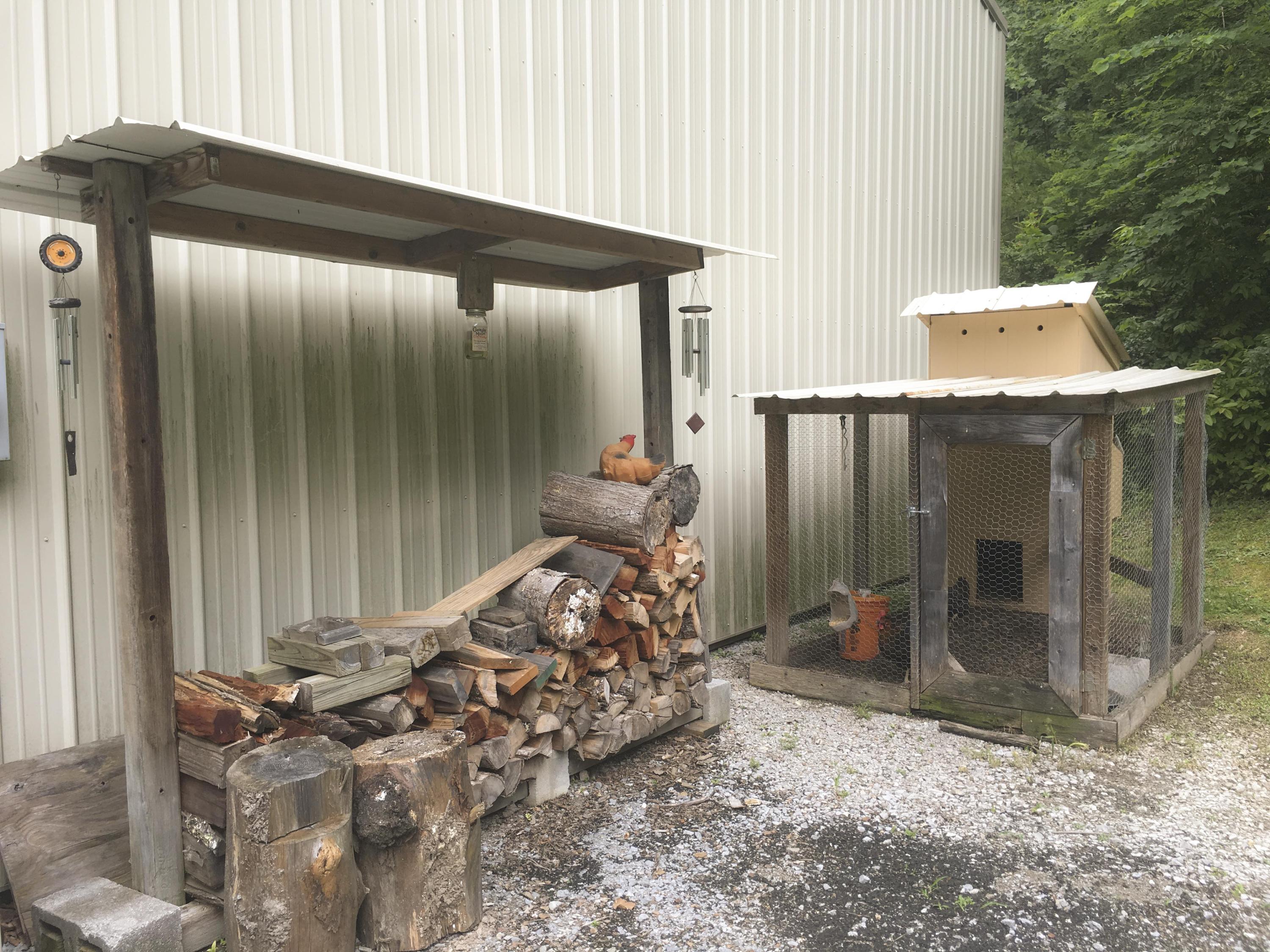 1004 Hillvale Road Andersonville, TN 37705 - Photo 21 of 23 Chicken Coop