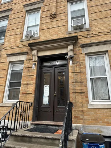 $2,750 | 70-15 66th Street | Glendale
