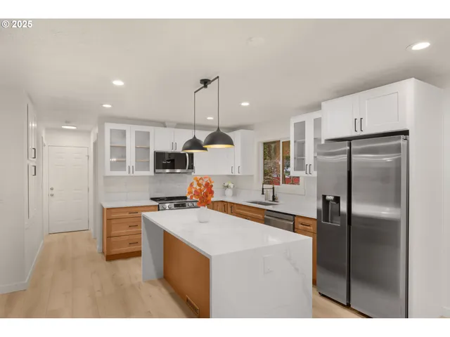 $649,999 | 1604 Northeast 153rd Place, Portland, OR 97230