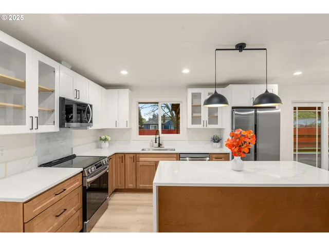 $649,999 | 1604 Northeast 153rd Place, Portland, OR 97230