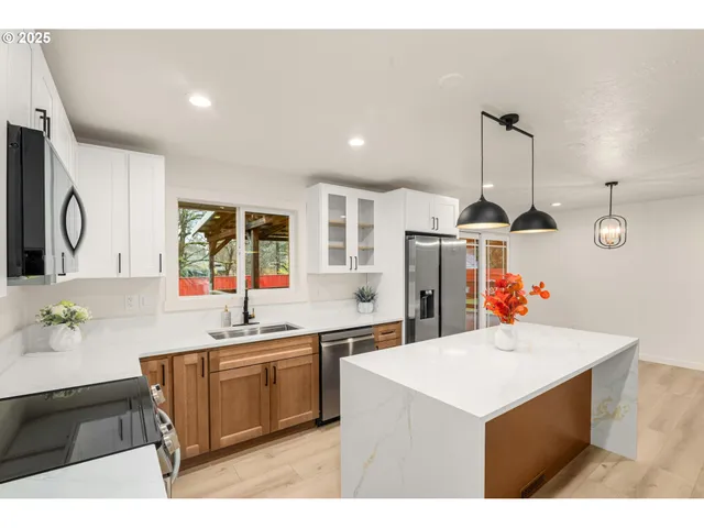 $649,999 | 1604 Northeast 153rd Place, Portland, OR 97230