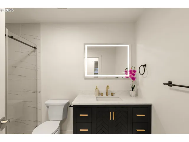 $649,999 | 1604 Northeast 153rd Place, Portland, OR 97230