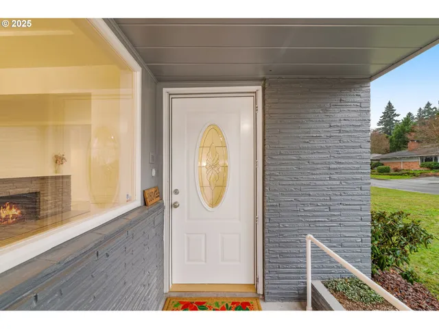 $649,999 | 1604 Northeast 153rd Place, Portland, OR 97230