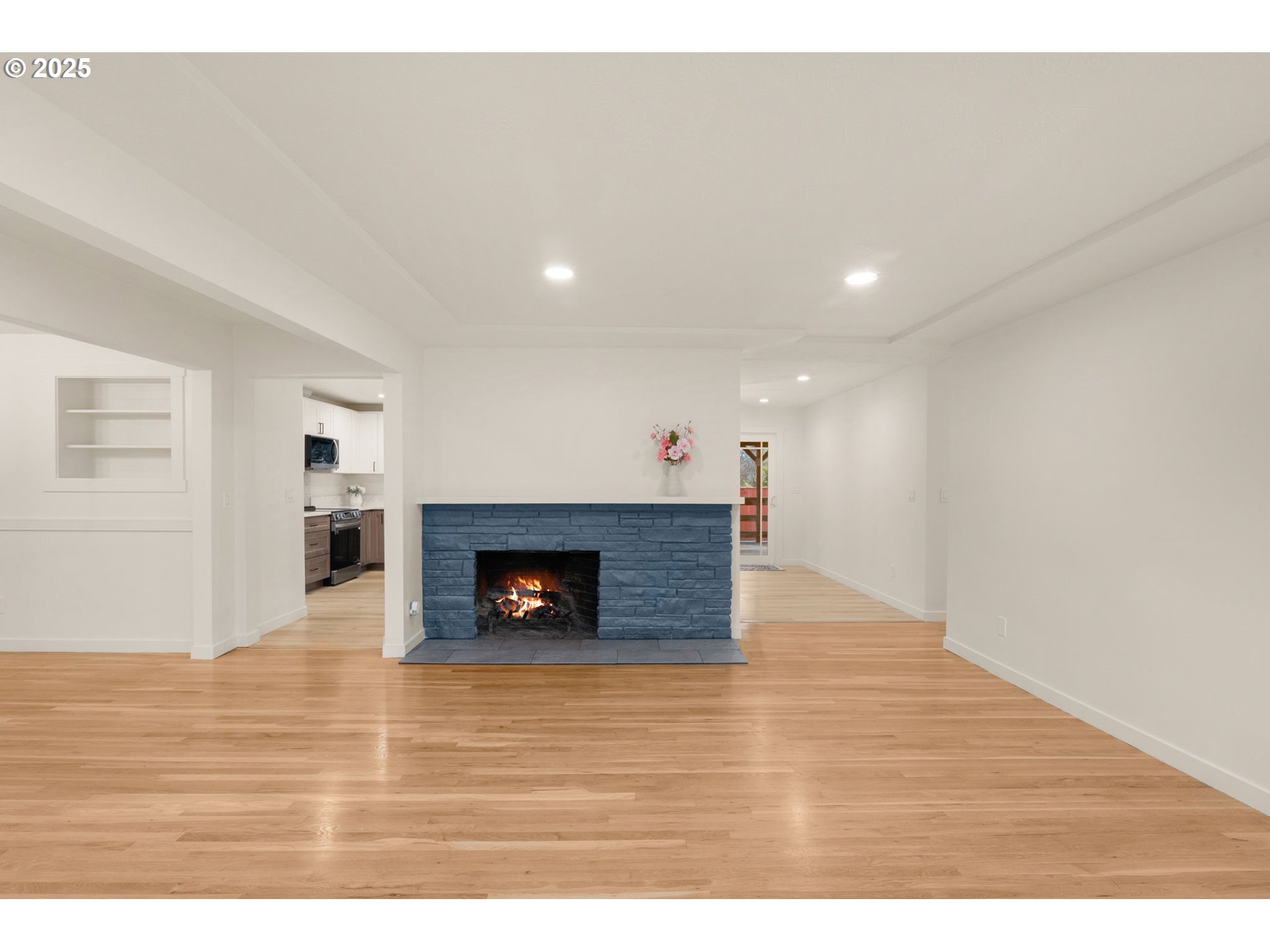 1604 Northeast 153rd Place Portland, OR 97230 - Photo 7 of 48