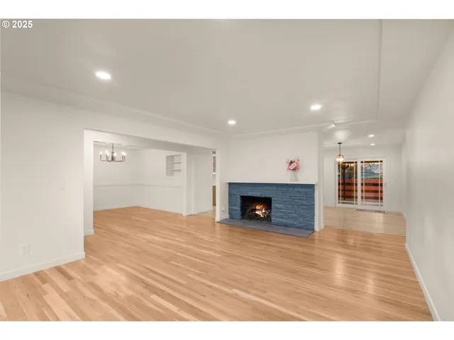 $649,999 | 1604 Northeast 153rd Place, Portland, OR 97230