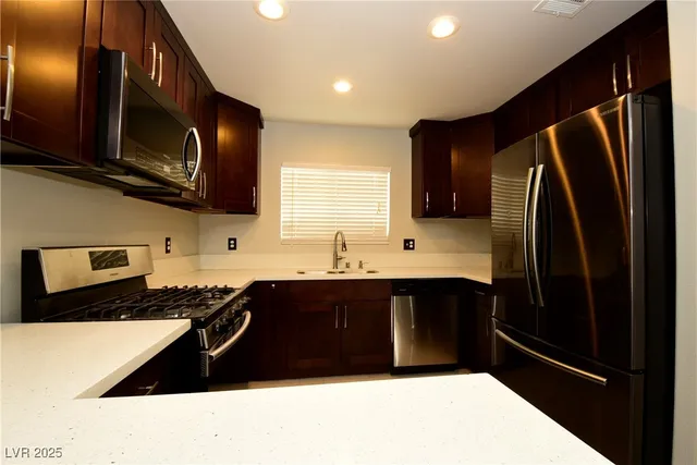 $1,650 | 10524 Autumn Pine Avenue, Unit 205, Las Vegas, NV 89144