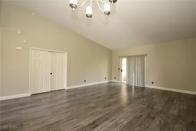 $1,650 | 10524 Autumn Pine Avenue, Unit 205, Las Vegas, NV 89144