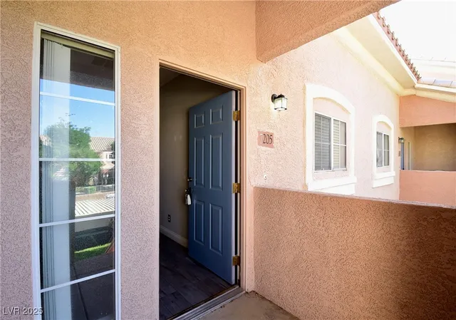 $1,650 | 10524 Autumn Pine Avenue, Unit 205, Las Vegas, NV 89144