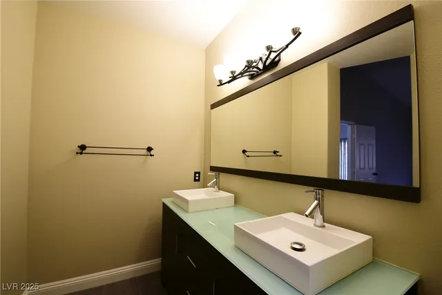 $1,650 | 10524 Autumn Pine Avenue, Unit 205, Las Vegas, NV 89144