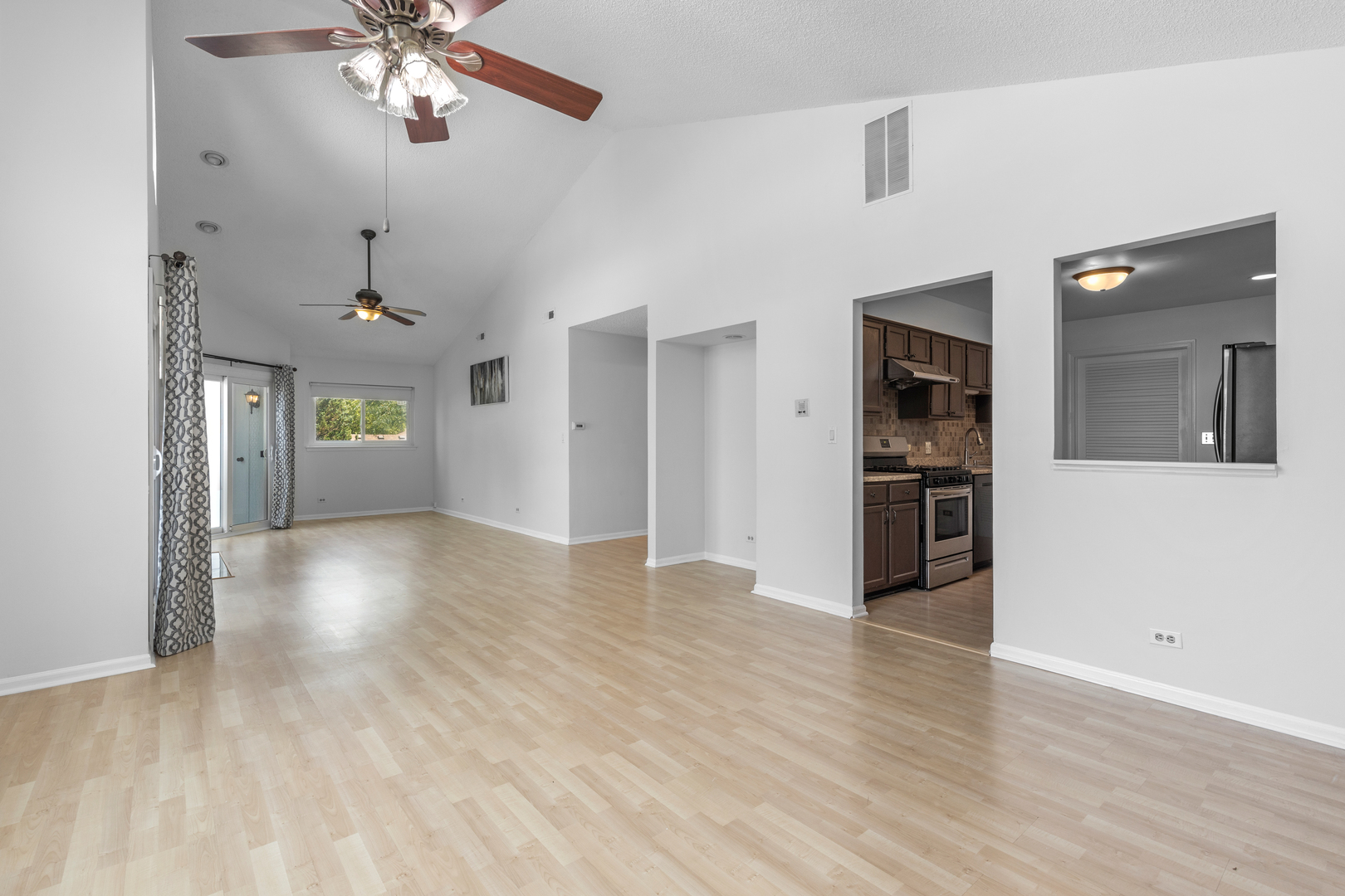 1267 Ranchview Court Buffalo Grove, IL 60089 - Photo 2 of 19