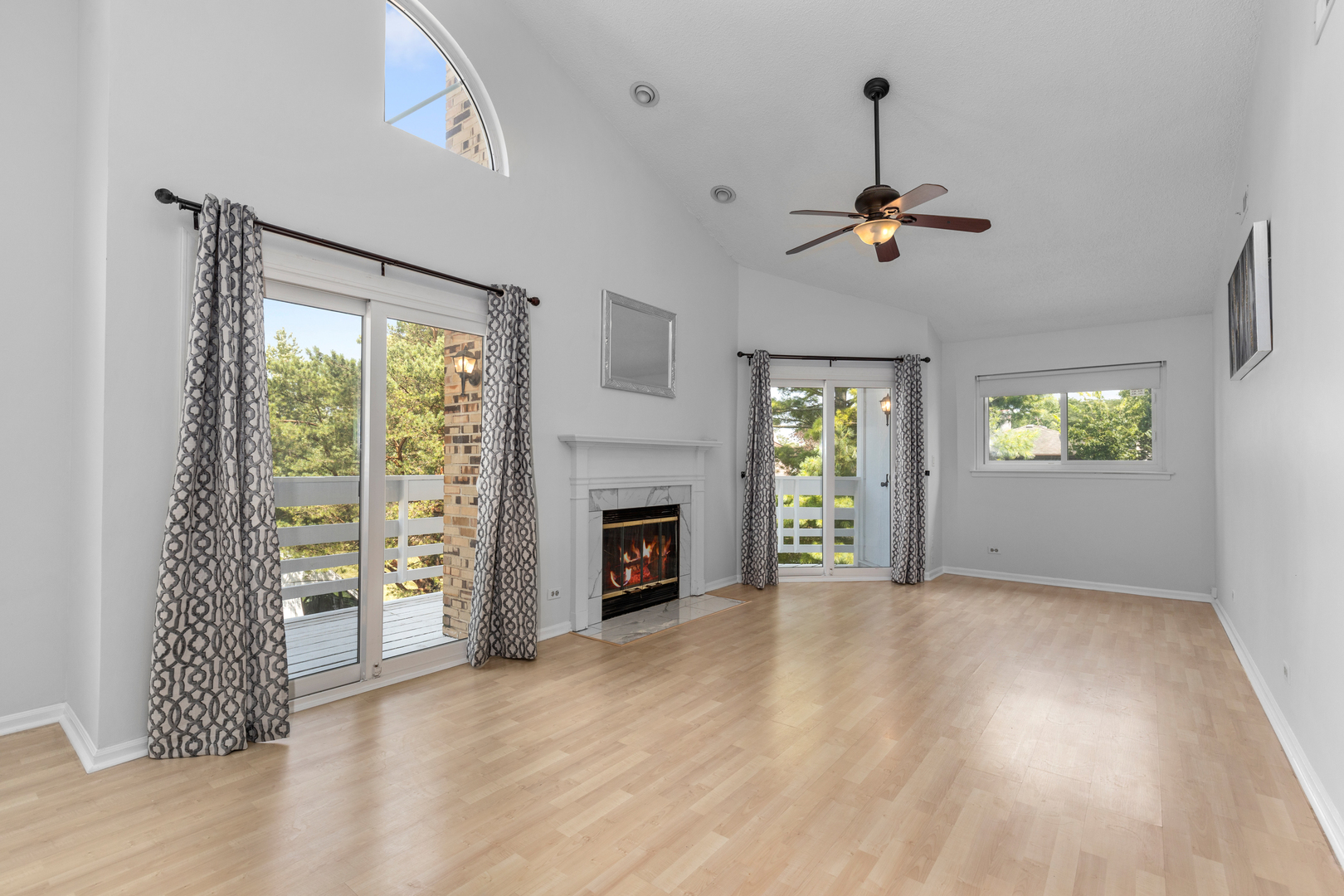 1267 Ranchview Court Buffalo Grove, IL 60089 - Photo 3 of 19