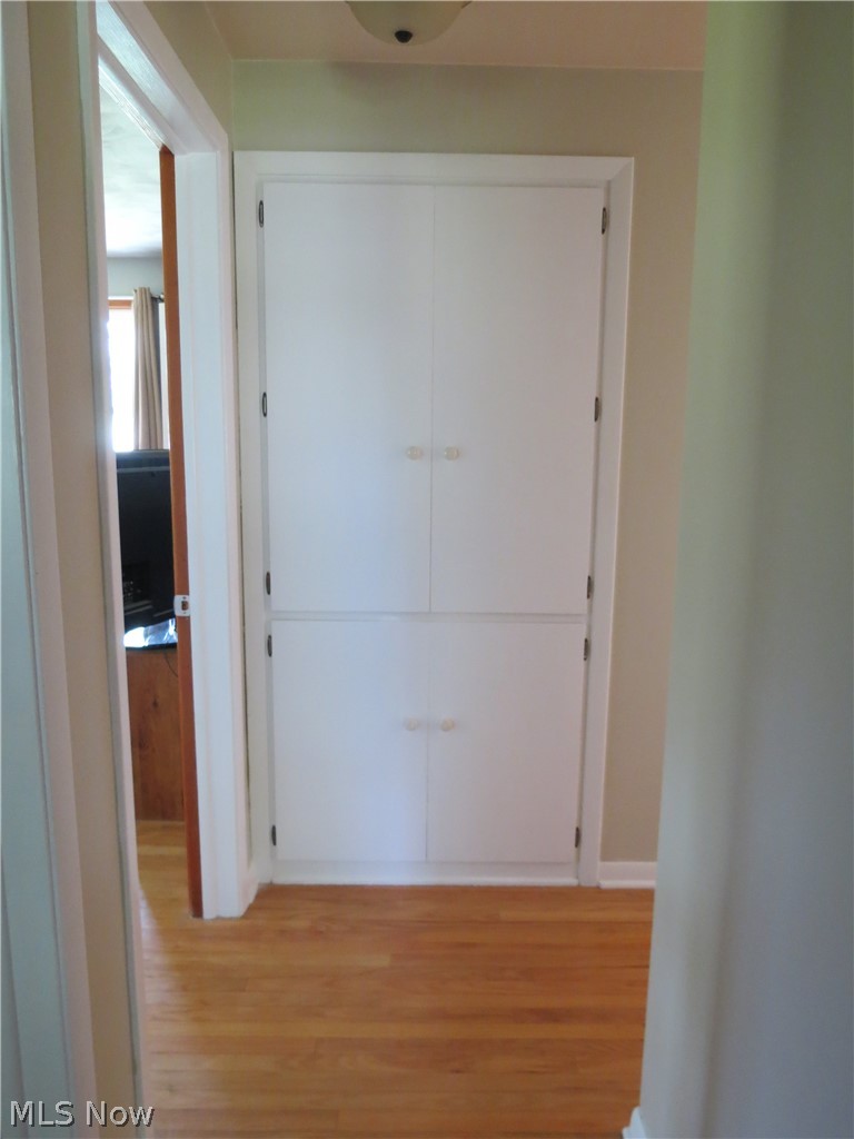 4730 South Ridge Road East Ashtabula, OH 44004 - Photo 16 of 30 Built in linen closet in main hallway.