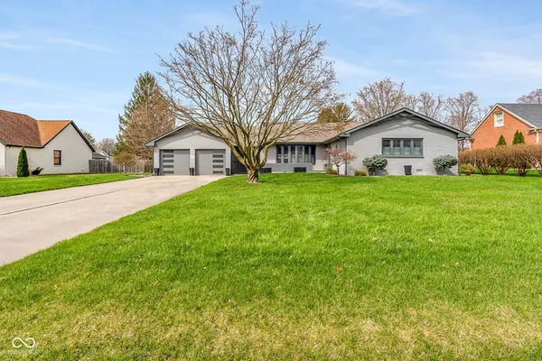 $499,900 | 597 Lasher Drive, Seymour, IN 47274