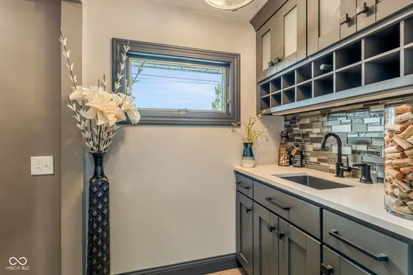 $499,900 | 597 Lasher Drive, Seymour, IN 47274