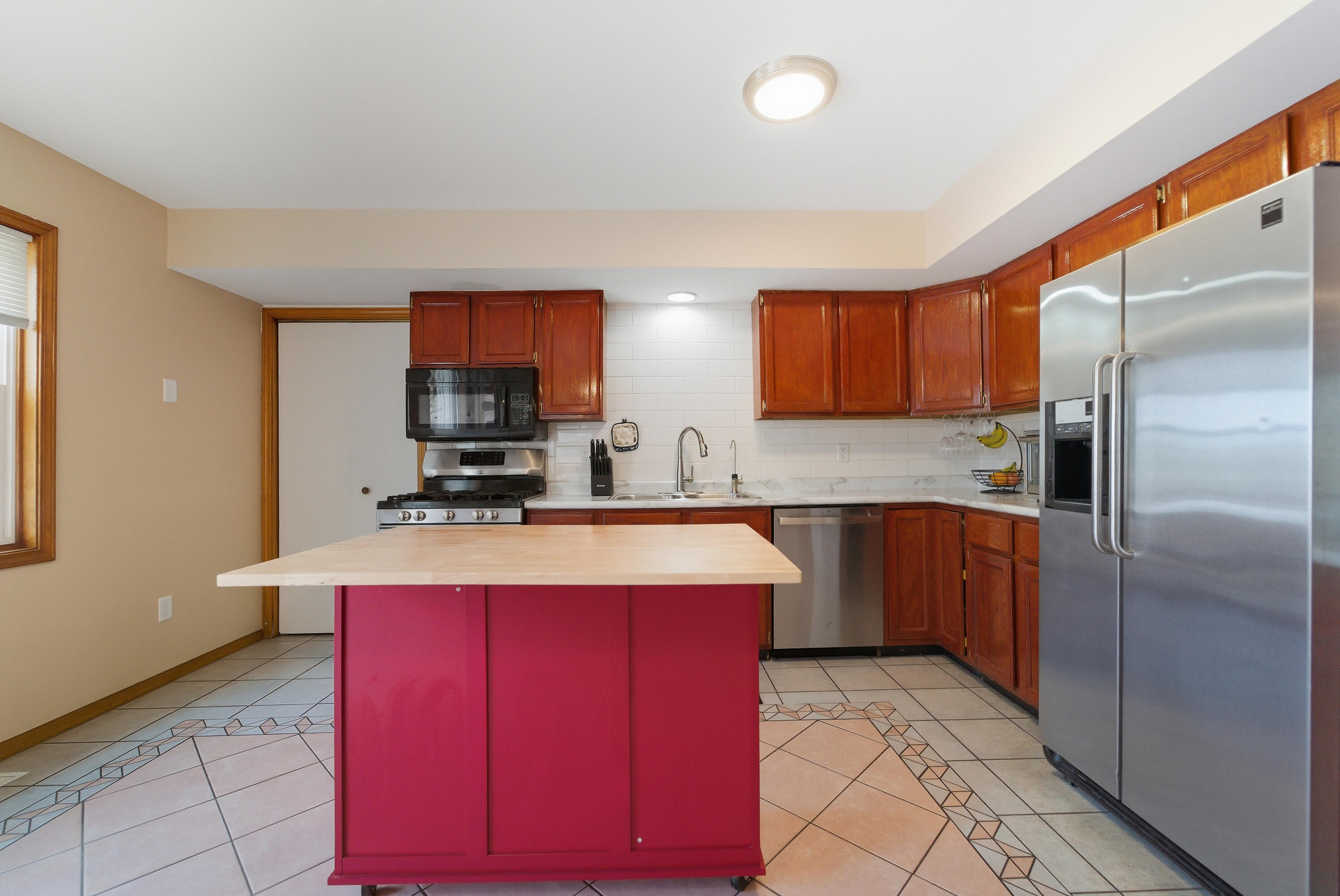 306 Bach Road Schererville, IN 46375 - Photo 15 of 48 2992x2000