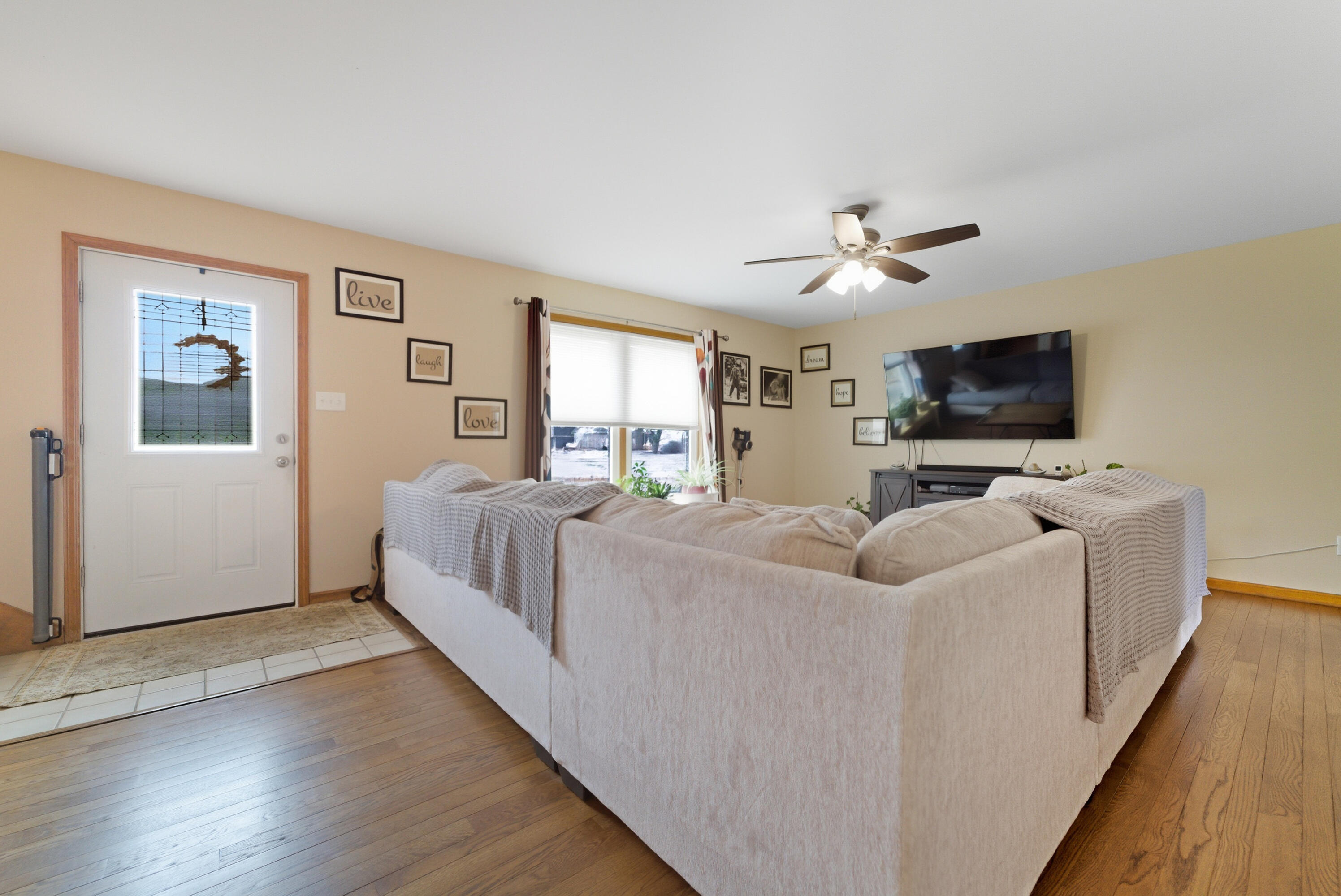 306 Bach Road Schererville, IN 46375 - Photo 10 of 48 2992x2000