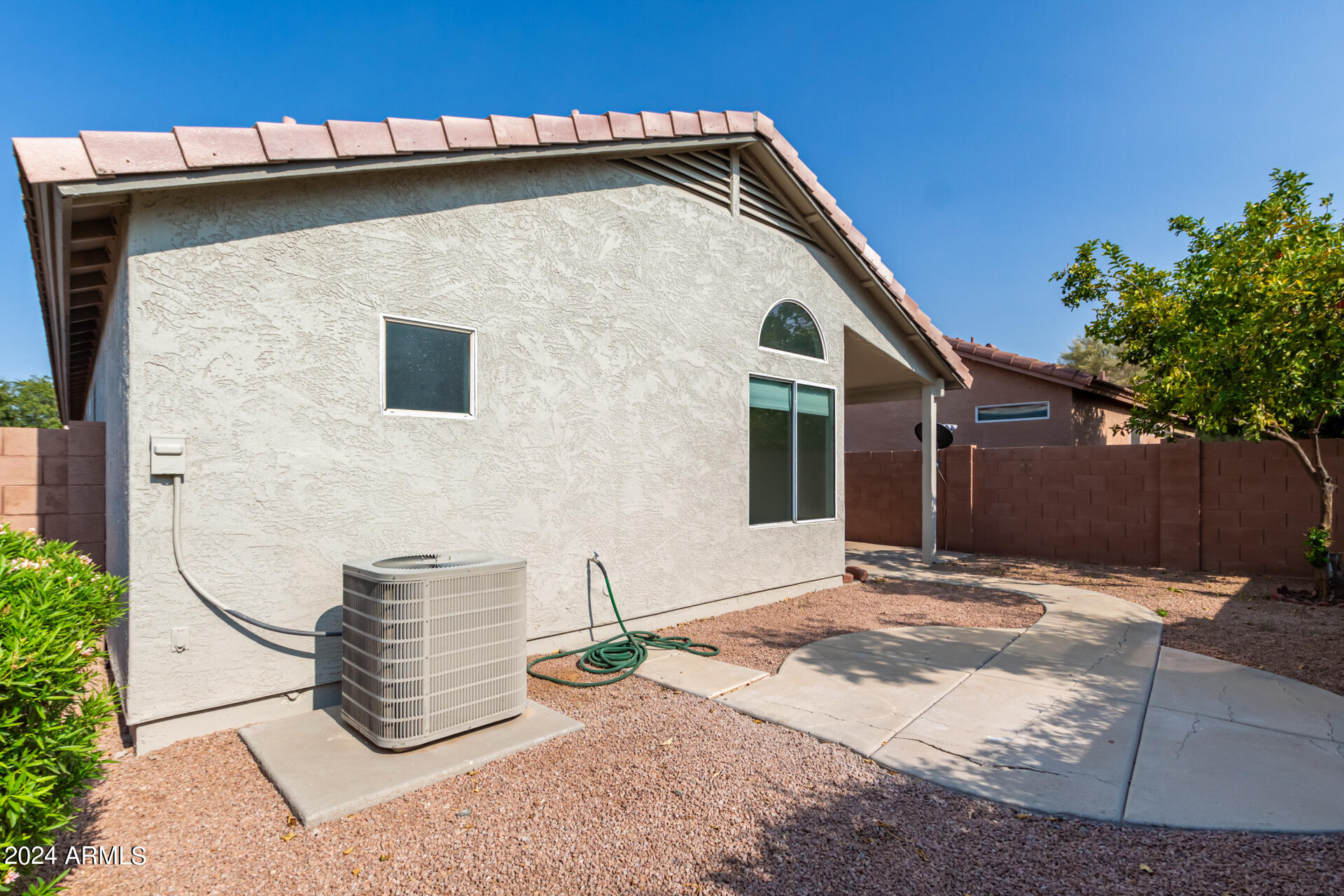 2135 East Danbury Road Phoenix, AZ 85022 - Photo 33 of 34 33 - Danbury