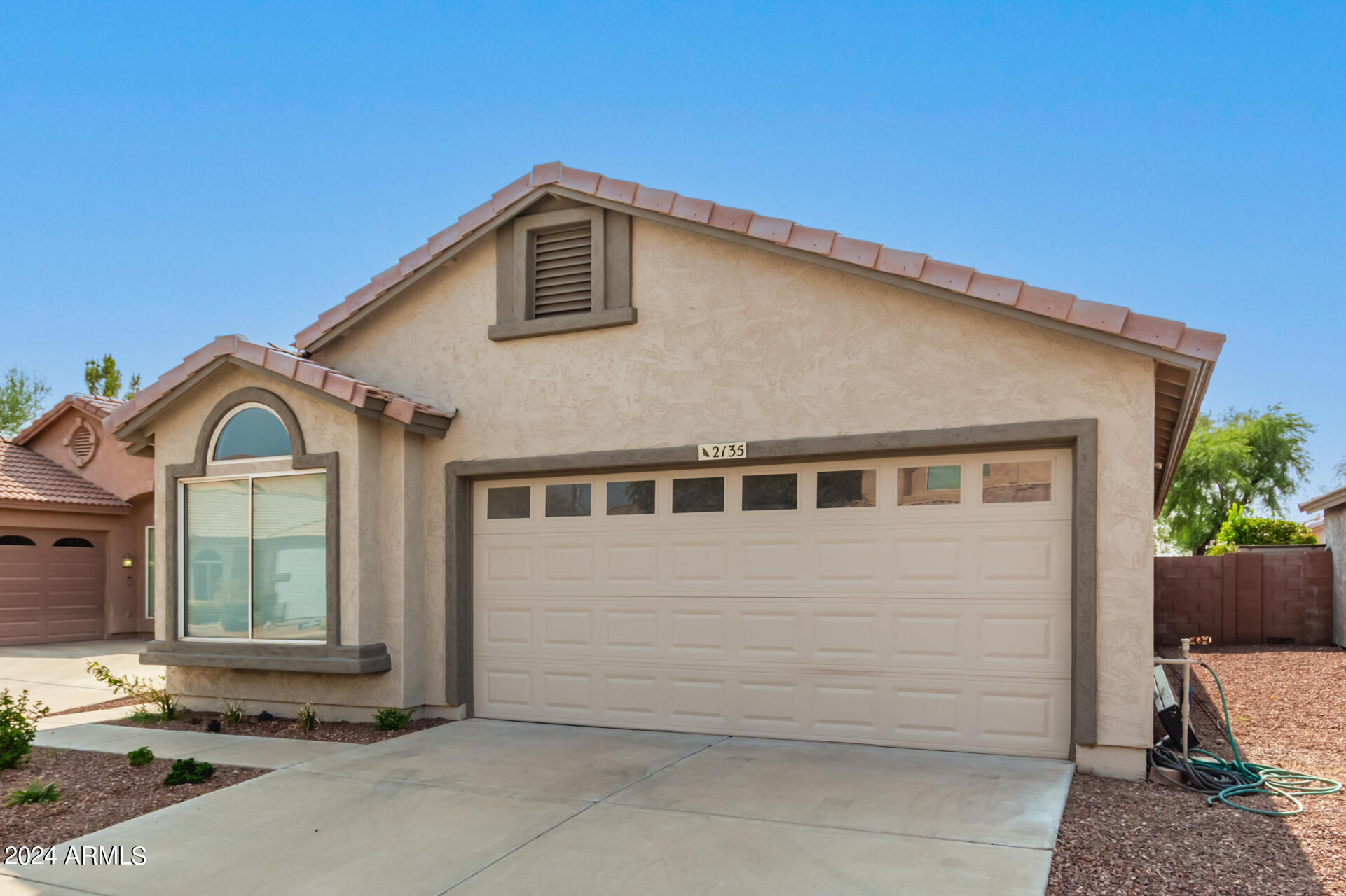 2135 East Danbury Road Phoenix, AZ 85022 - Photo 5 of 34 05 - Danbury