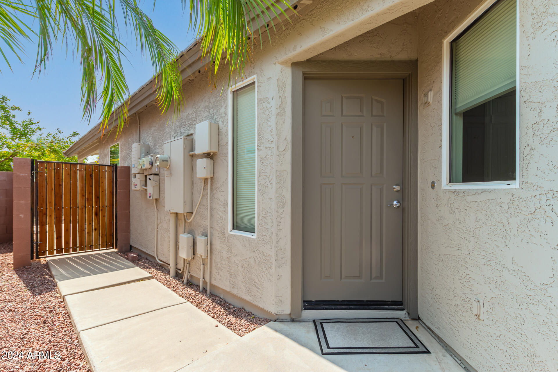2135 East Danbury Road Phoenix, AZ 85022 - Photo 7 of 34 07 - Danbury